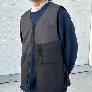 SICK NIKE VEST never worn black tech pack from Nike store.